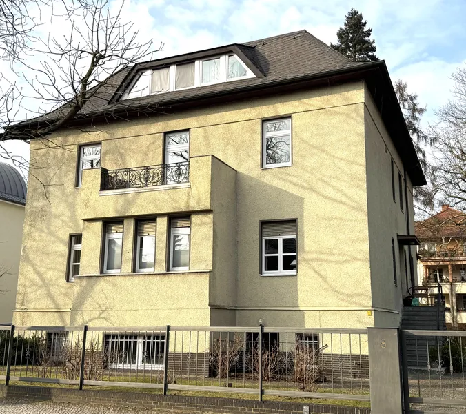 Erstbezug einer sonnigen, großzügigen 2-Zimmer Wohnung  in Berlin-Lankwitz (Steglitz) — photo 1